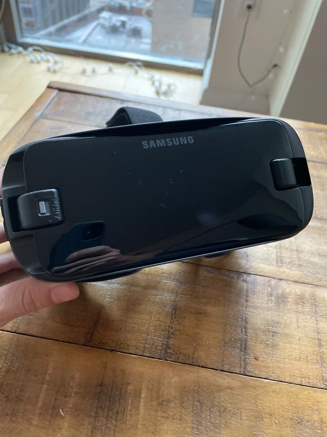 Samsung Gear VR with Controller + Gear 360 Camera image indicator(4)