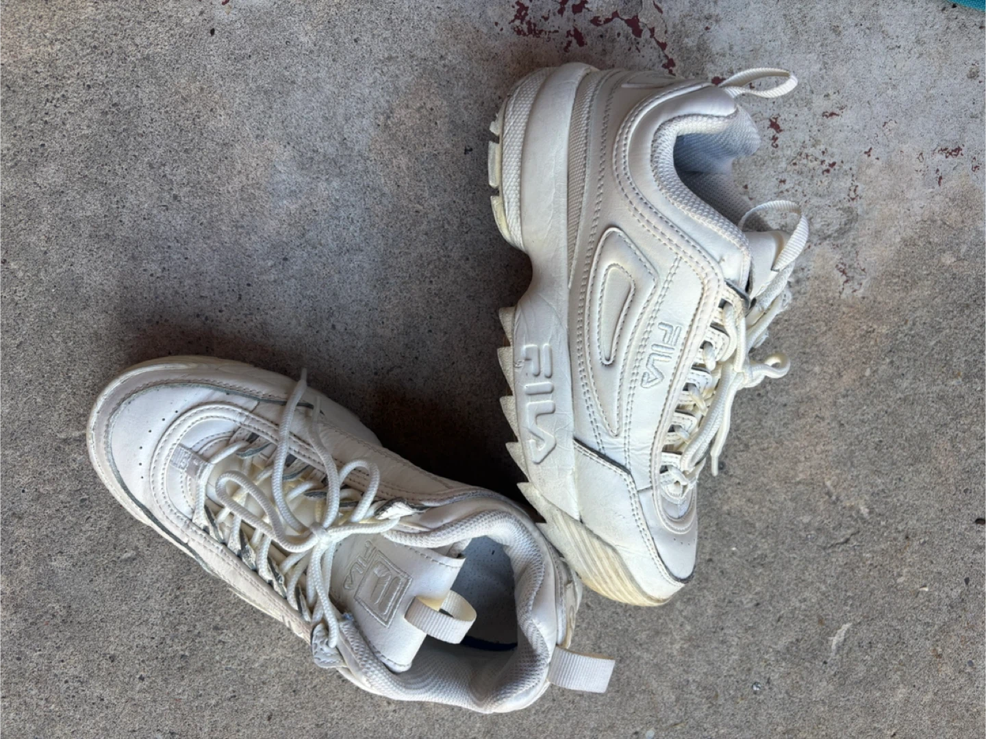 Fila White Sneakers - Size 5 1/2 - photo 4