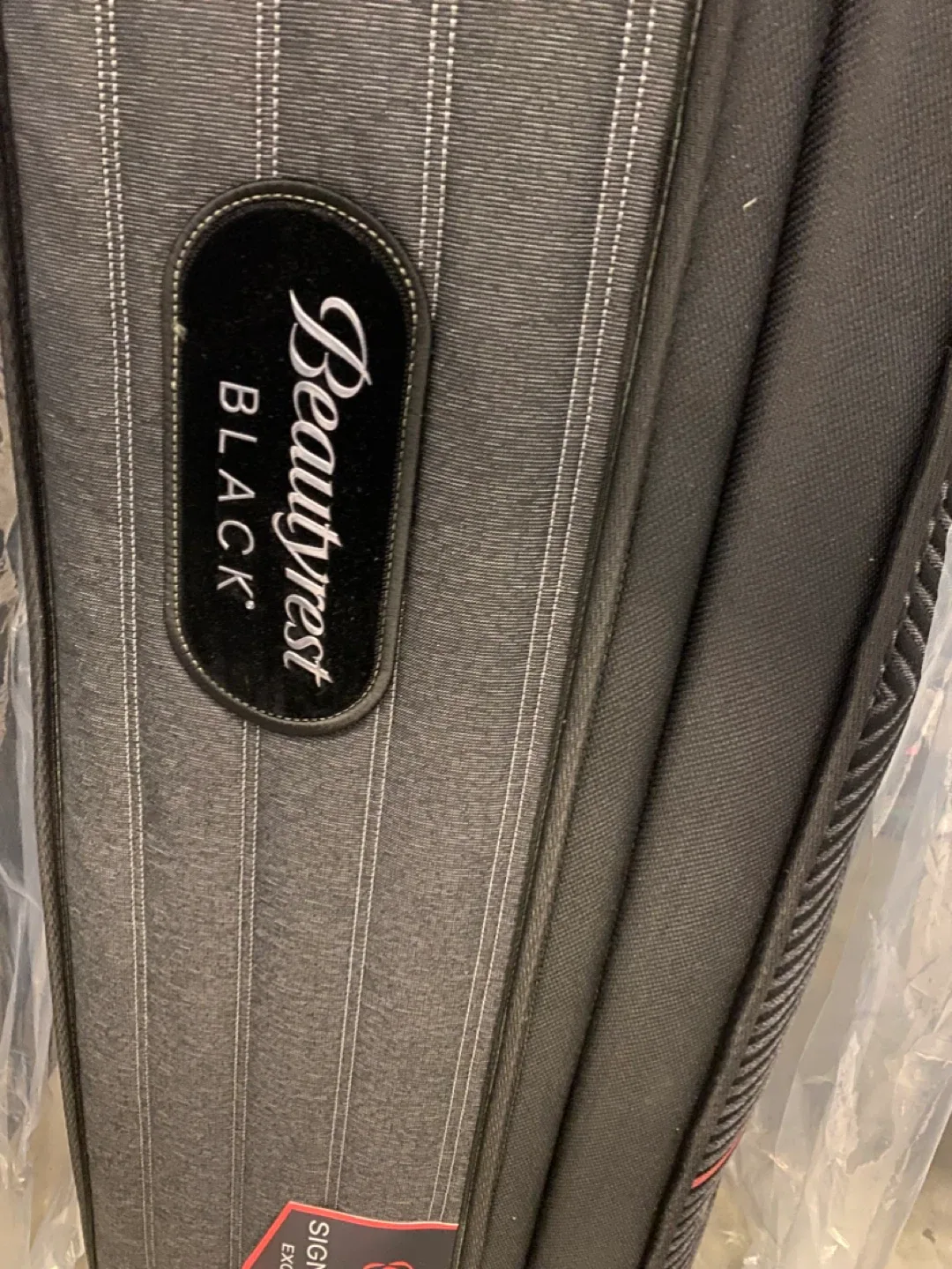 New Beautyrest Black Orchid Queen Mattress image indicator(2)