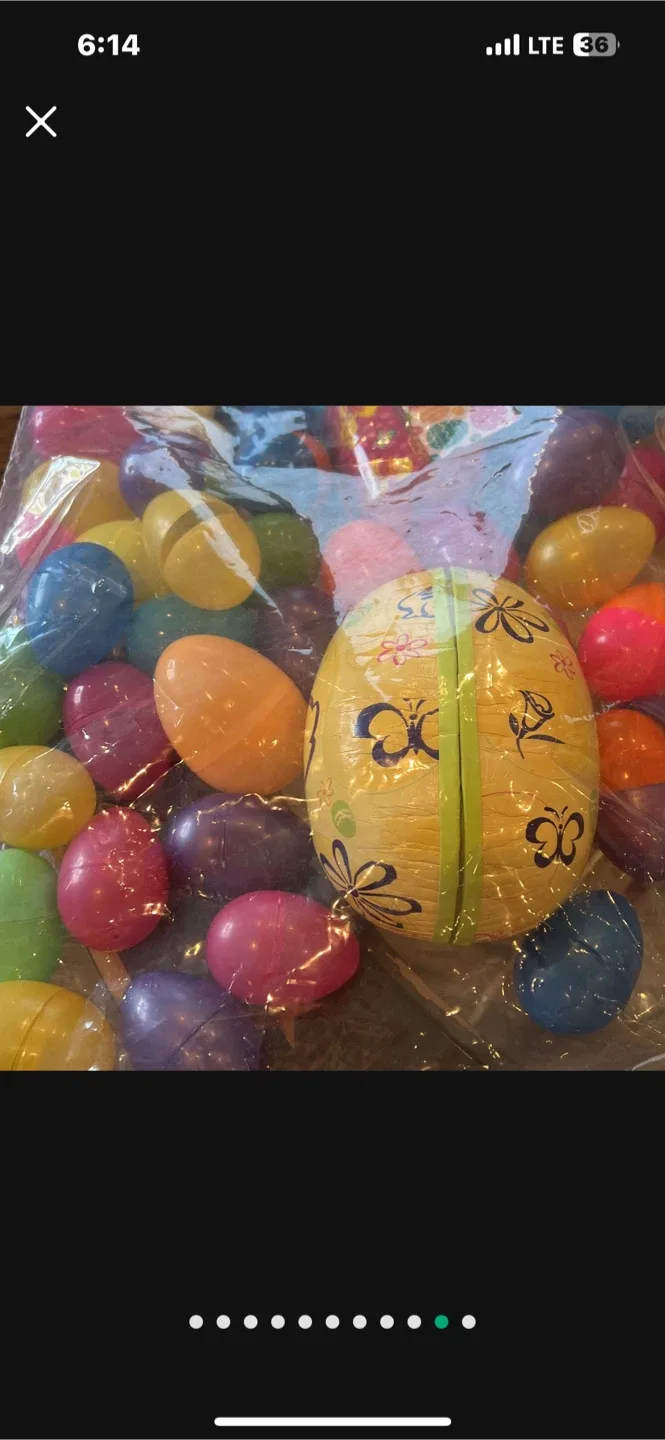 Easter Baskets & Egg Hunt Supplies image indicator(7)