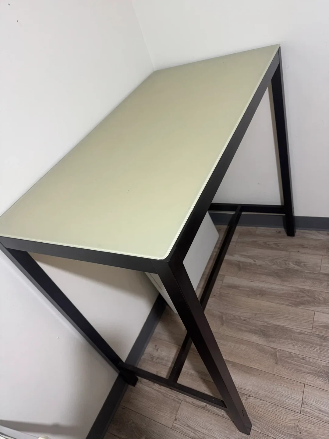 Modern Desk with Black Frame image indicator(2)