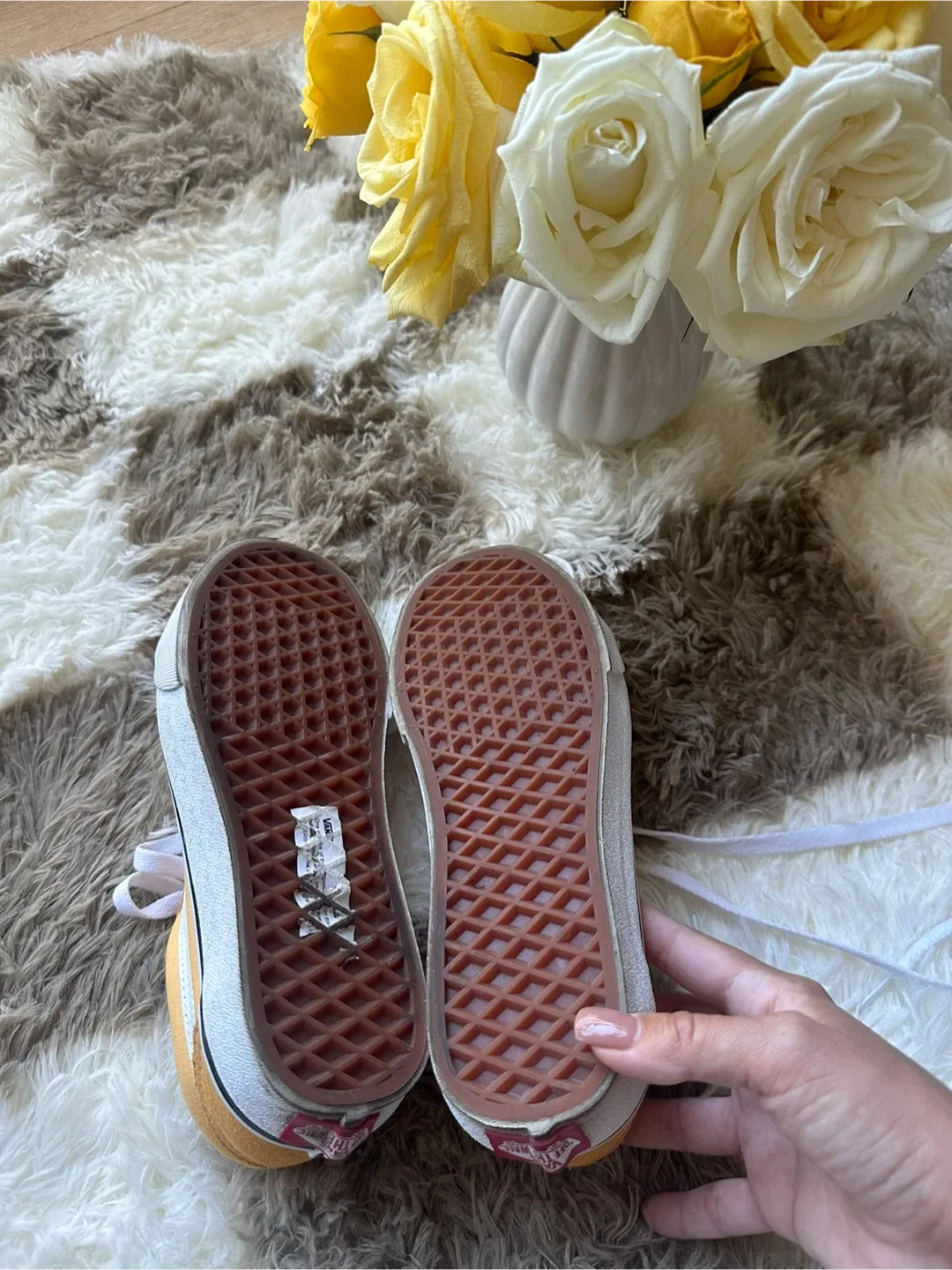 Vans Old Skool Shoes - Size 6 Women's, Gold image indicator(3)