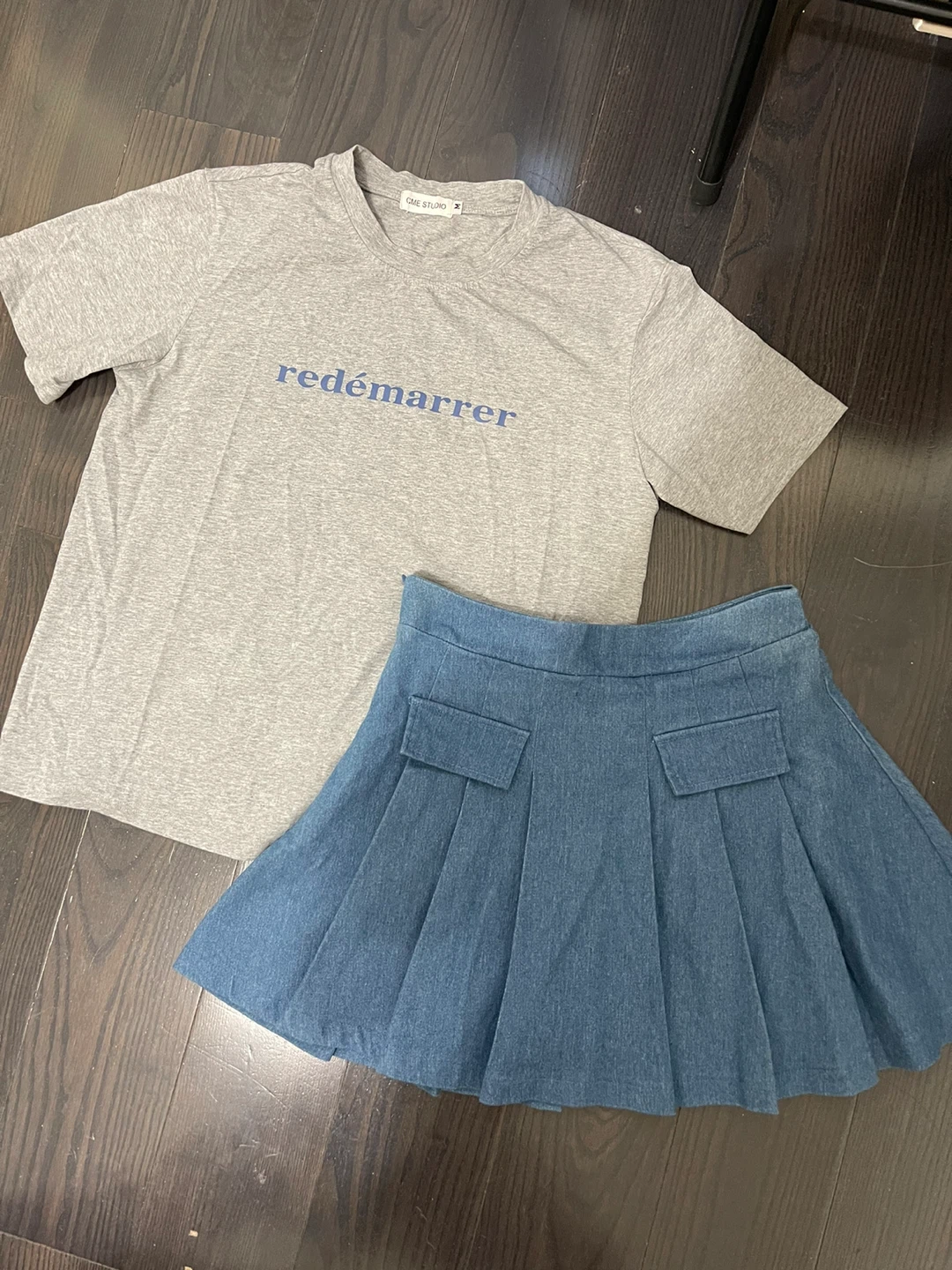 CME Studio T-shirt & Denim Skirt Set