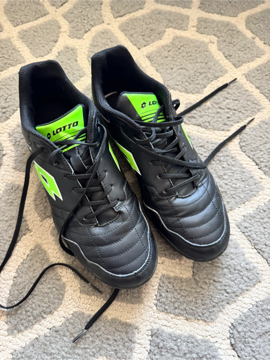Lotto Black & Green Soccer Cleats