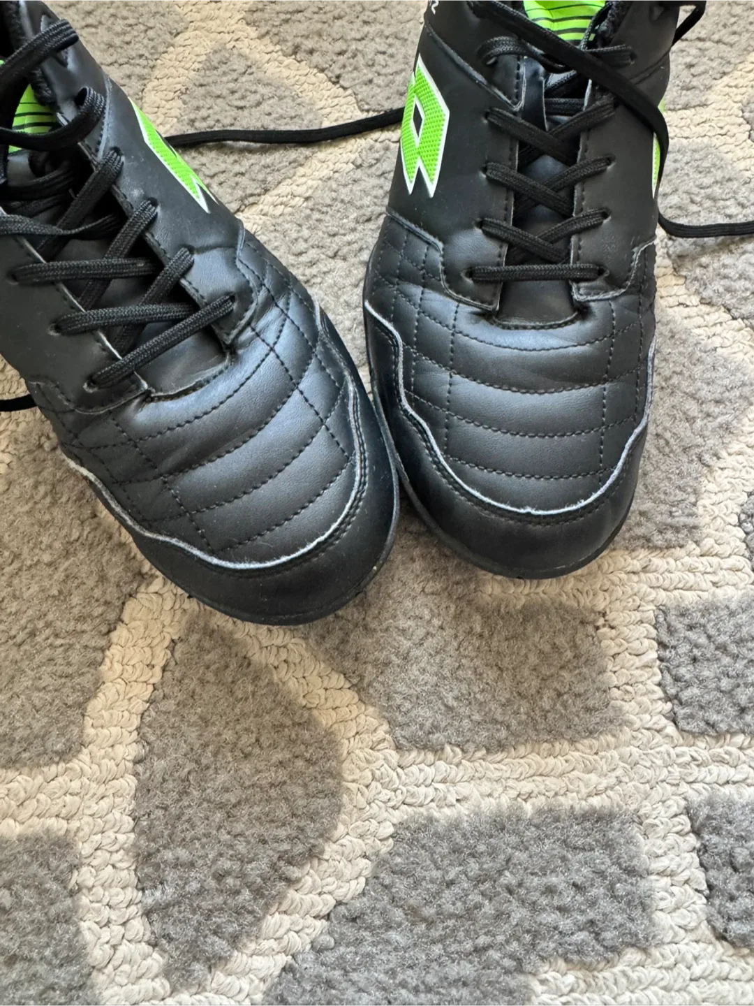 Lotto Black & Green Soccer Cleats image indicator(3)