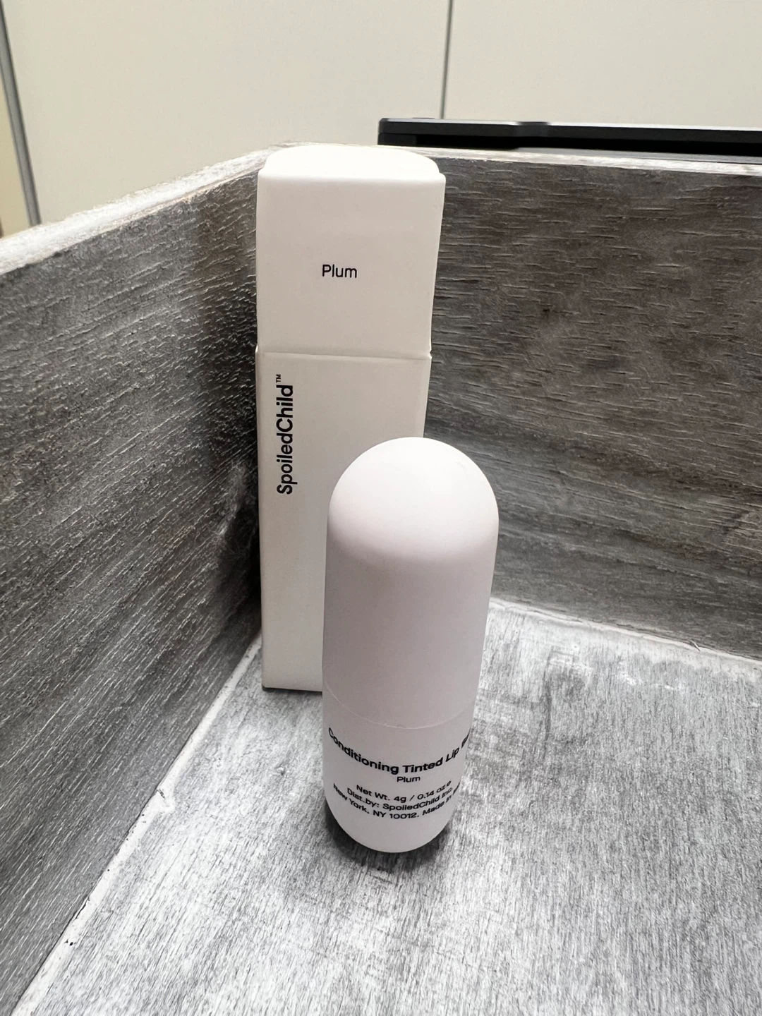 SpoiledChild Conditioning Tinted Lip Balm - Plum - photo 2