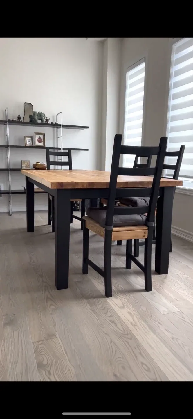 Solid wood Dining Table with 4 Chairs image indicator(3)