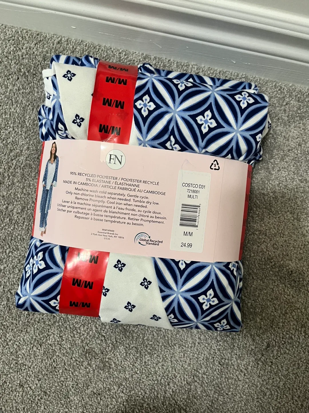 Flora Nikrooz Robe, Tank, and Pant Set - Size M/M image indicator(2)