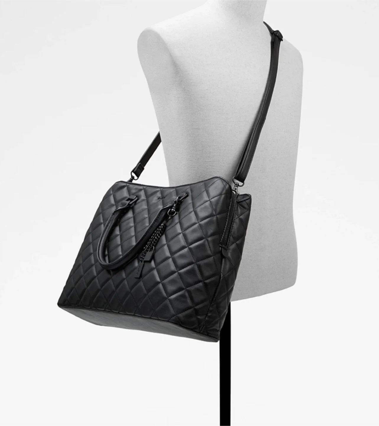 ALDO Quilted Black Tote Bag image indicator(4)