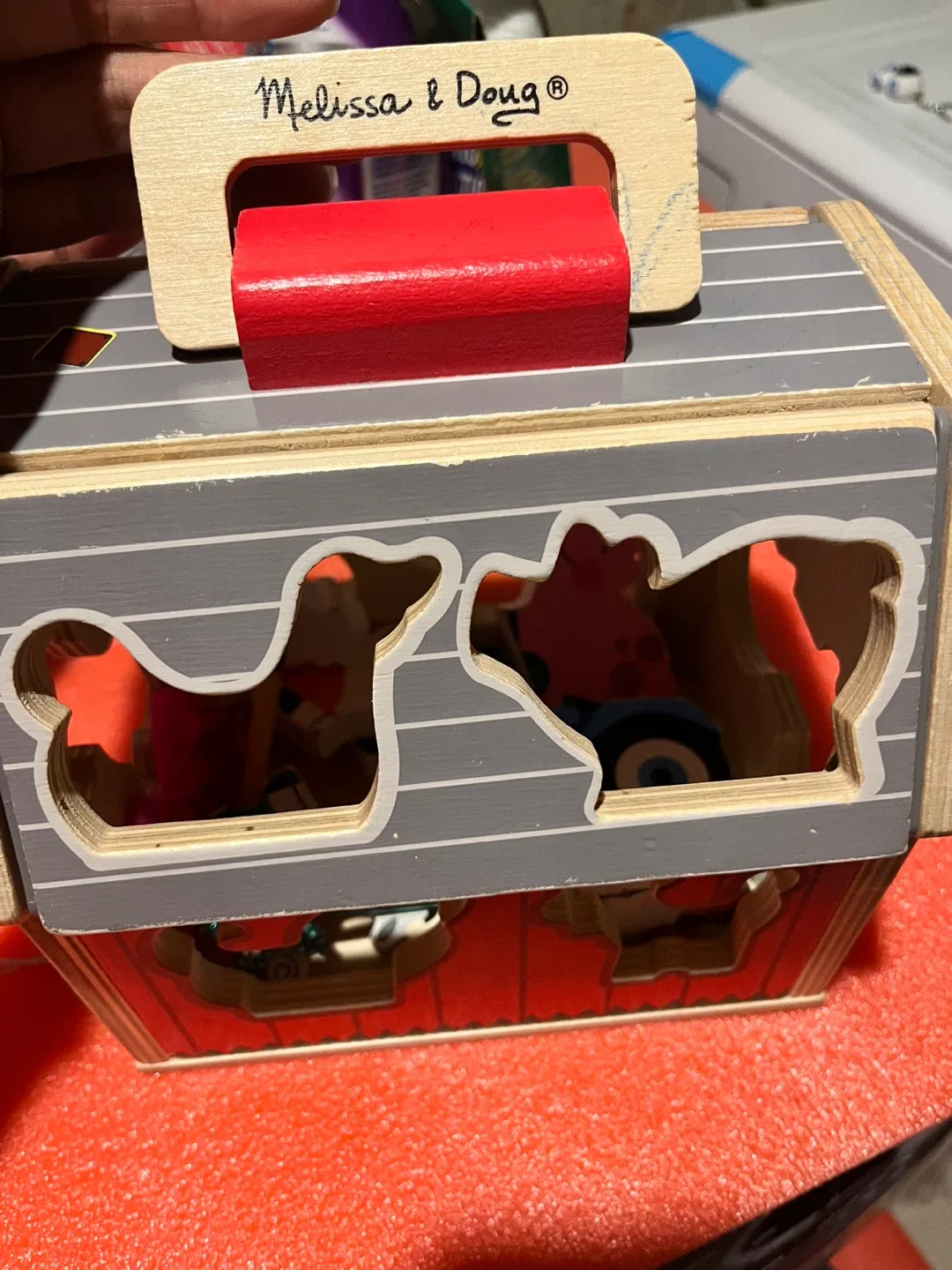 Melissa & Doug Shape Sorter Barn image indicator(4)