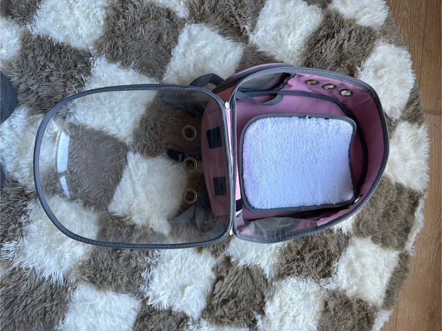 Cat Or Dog Bubble Backpack in Pink image indicator(3)