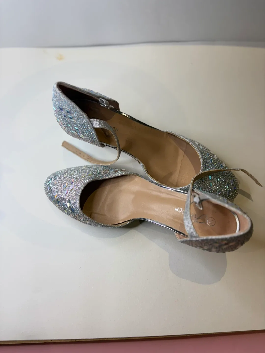 Sparkly Silver Dress Shoes image indicator(3)