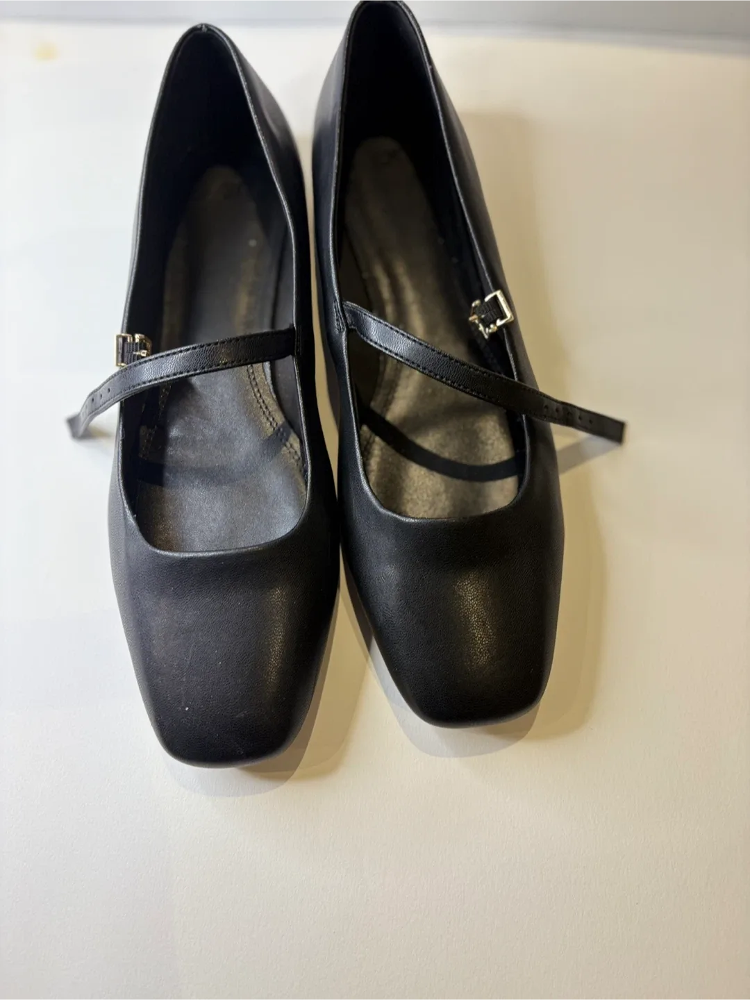 H&M Black Ballet Flats - Size 8 image indicator(3)