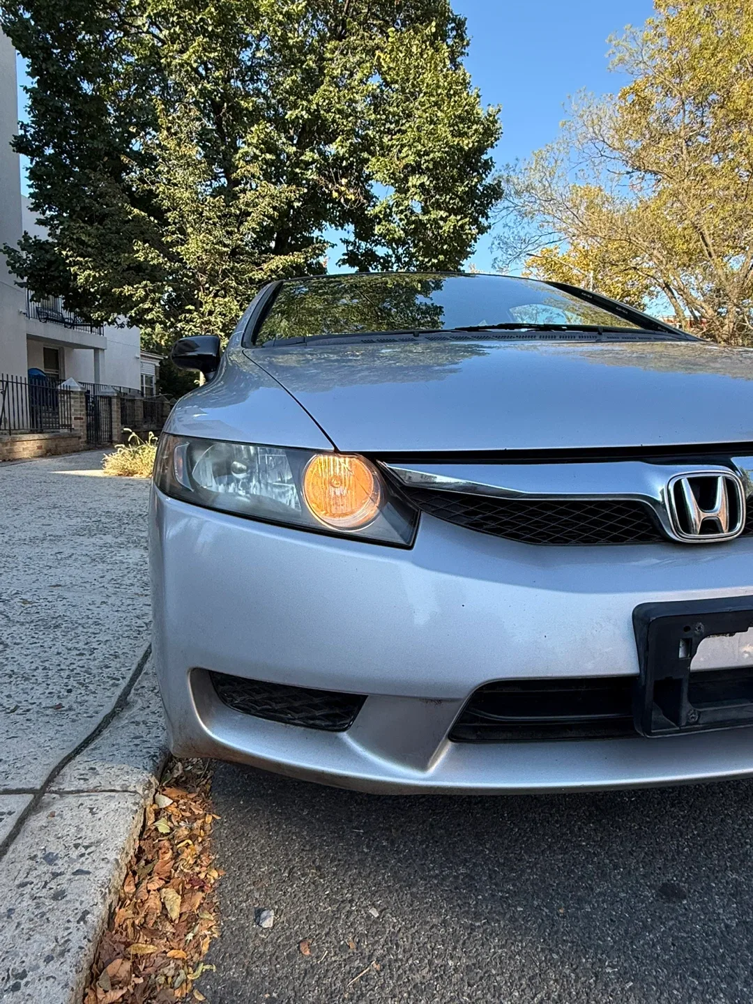 2010 Honda Civic DX-VP, 102k Miles, Clean Title image indicator(2)