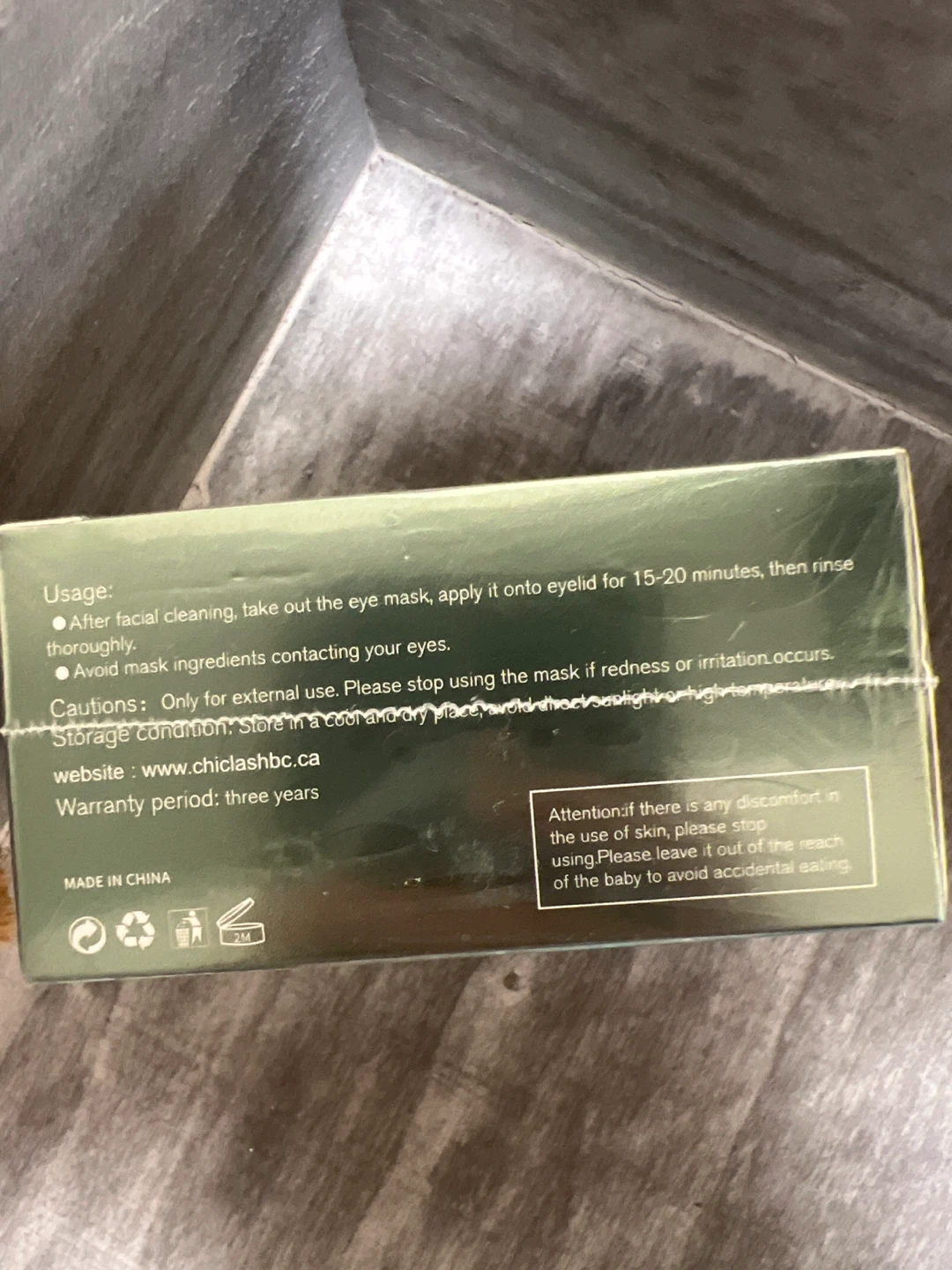 Free Chic Lash Beauty Green Hydrogel Eye Mask - photo 3