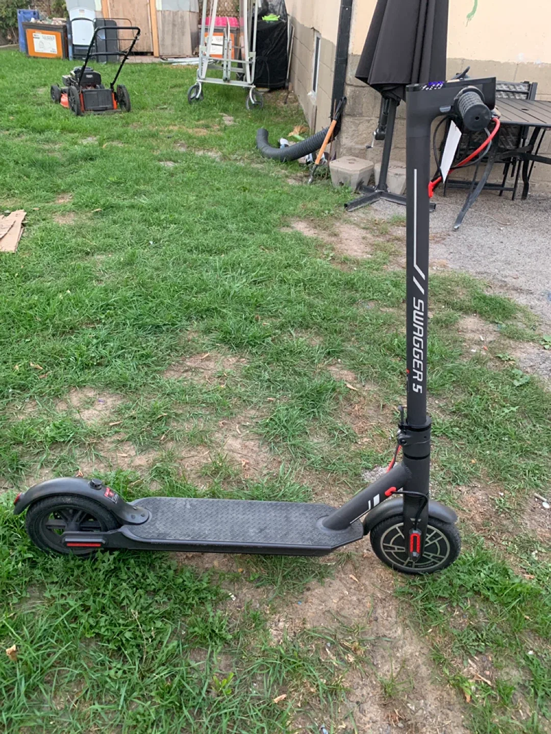 Swagtron Swagger 5 Electric Scooter image indicator(3)