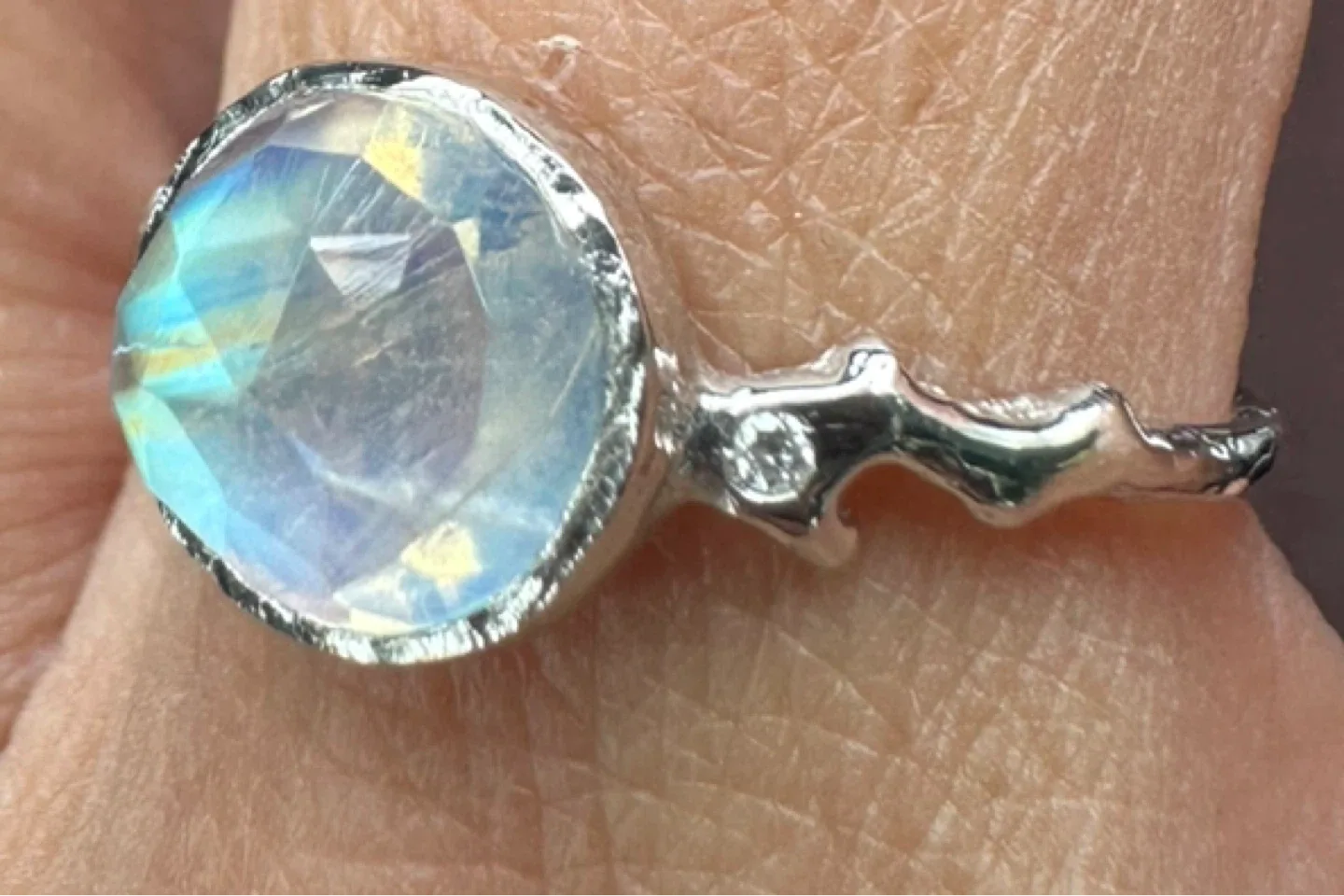 Silver Moonstone Ring M1SA image indicator(3)
