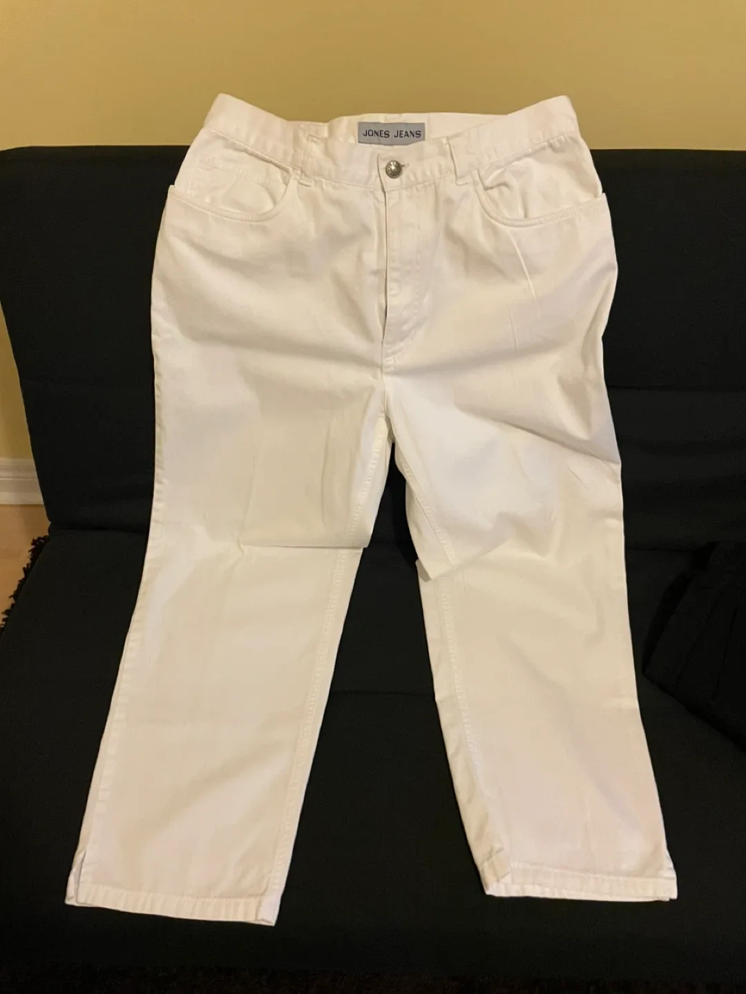 Assorted Women's Jeans and Pants image indicator(3)