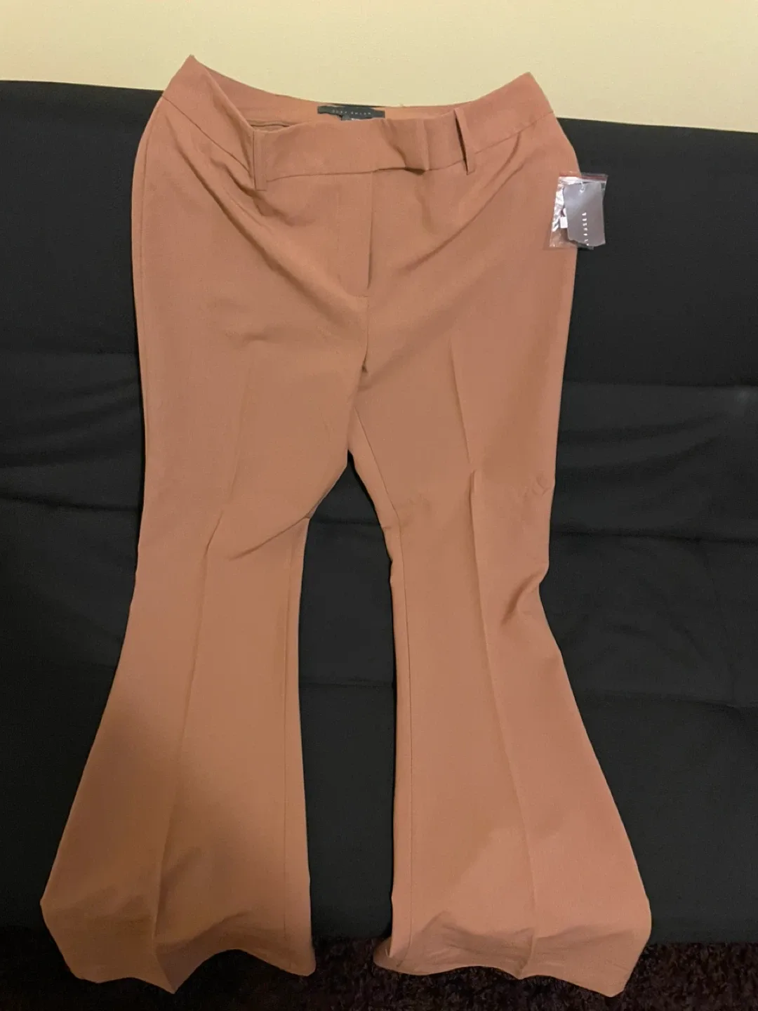 Assorted Women's Jeans and Pants image indicator(9)