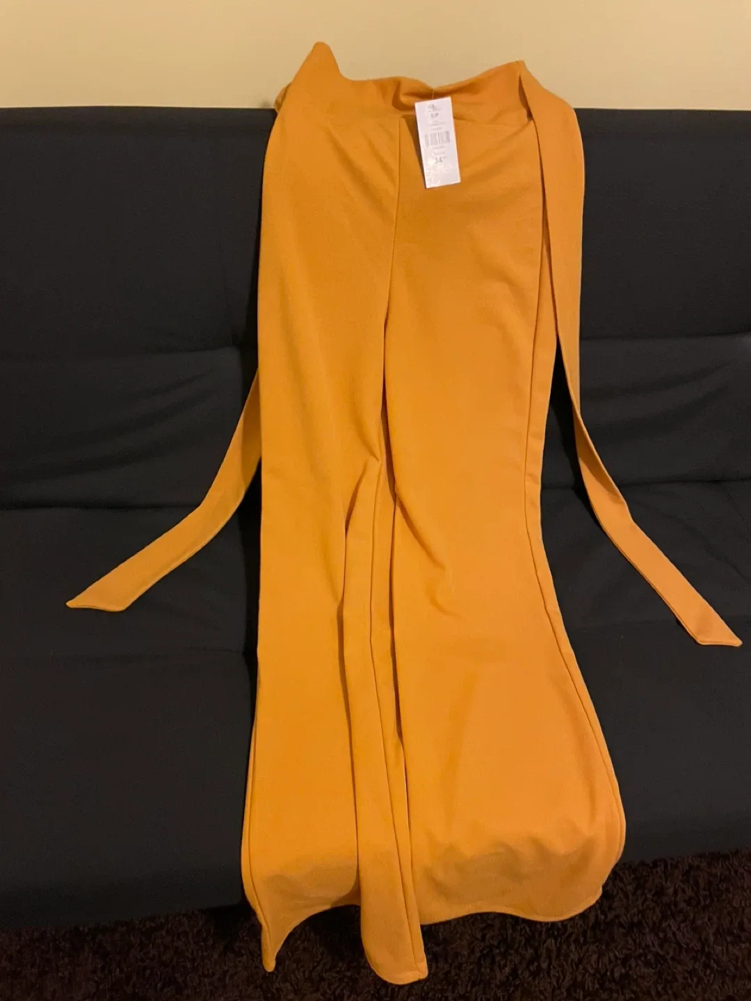 Assorted Women's Jeans and Pants image indicator(10)