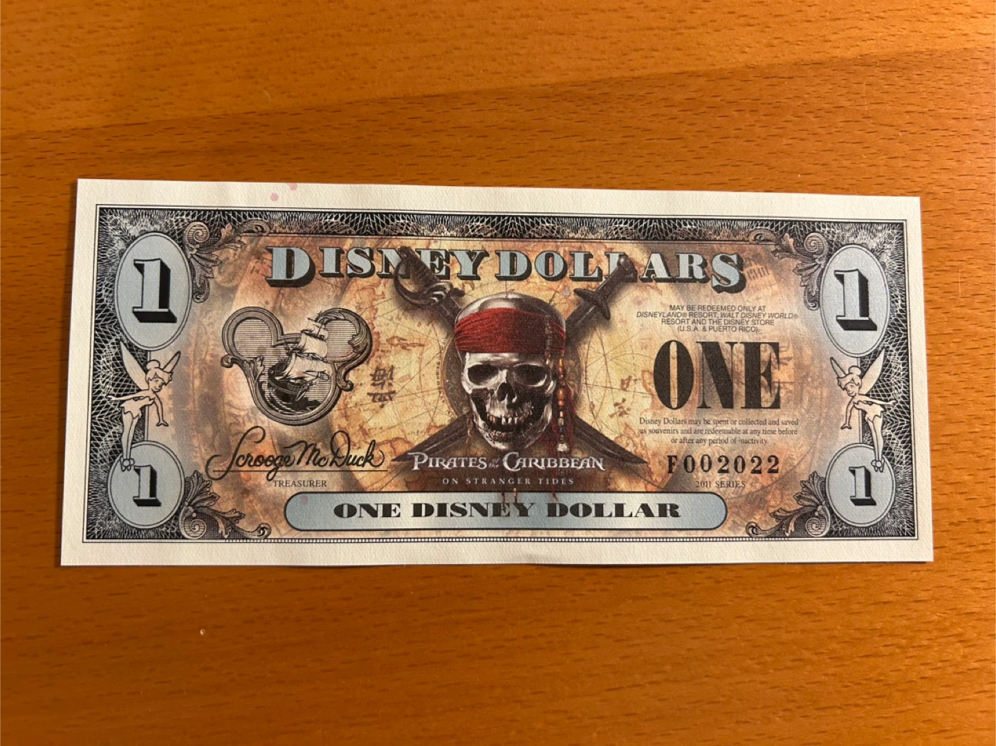 2011. $1 Disney Dollars. Pirates of the Caribbean. Disney World. - photo 2