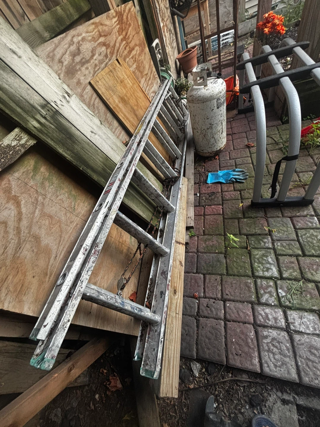 Aluminum Ladder 16ft