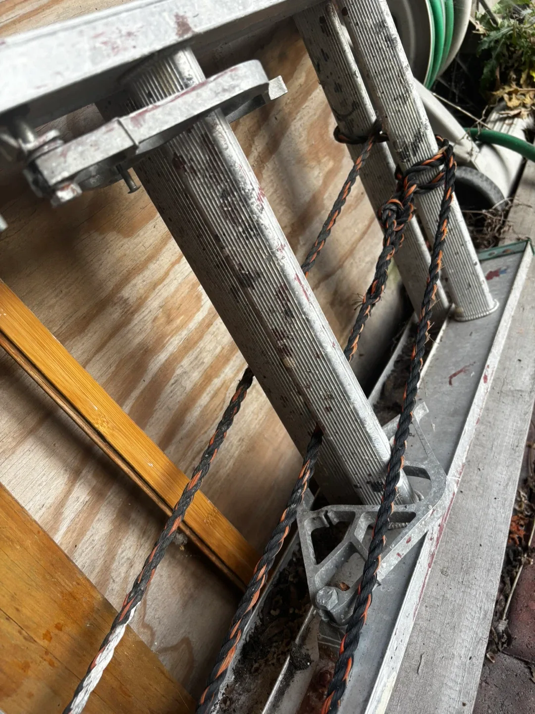 Aluminum Ladder 16ft image indicator(6)