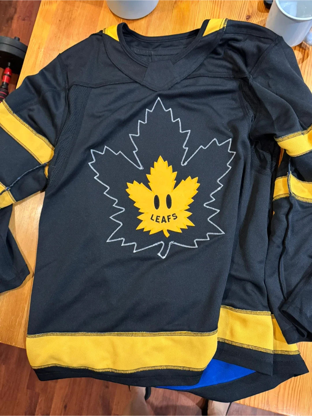 Adidas Toronto Maple Leafs doubled-faced Hockey Jersey image indicator(3)