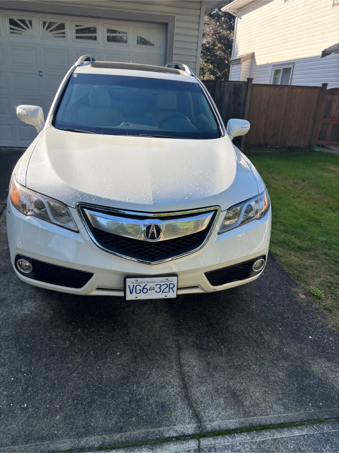 Acura RDX White SUV image indicator(9)