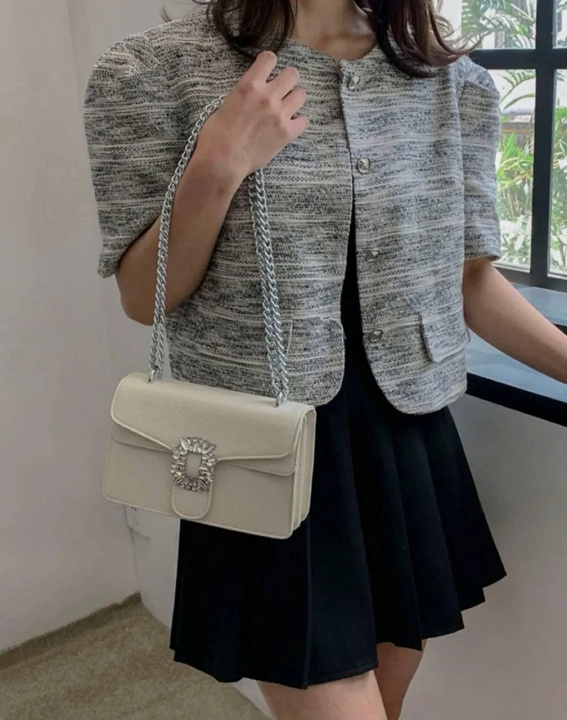 Creamy White Chain Bag thumbnail