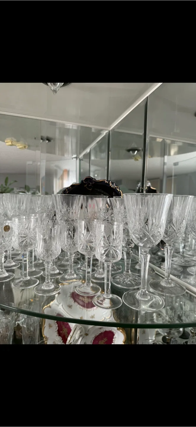 Cristal d'Arques Wine Glasses image indicator(2)