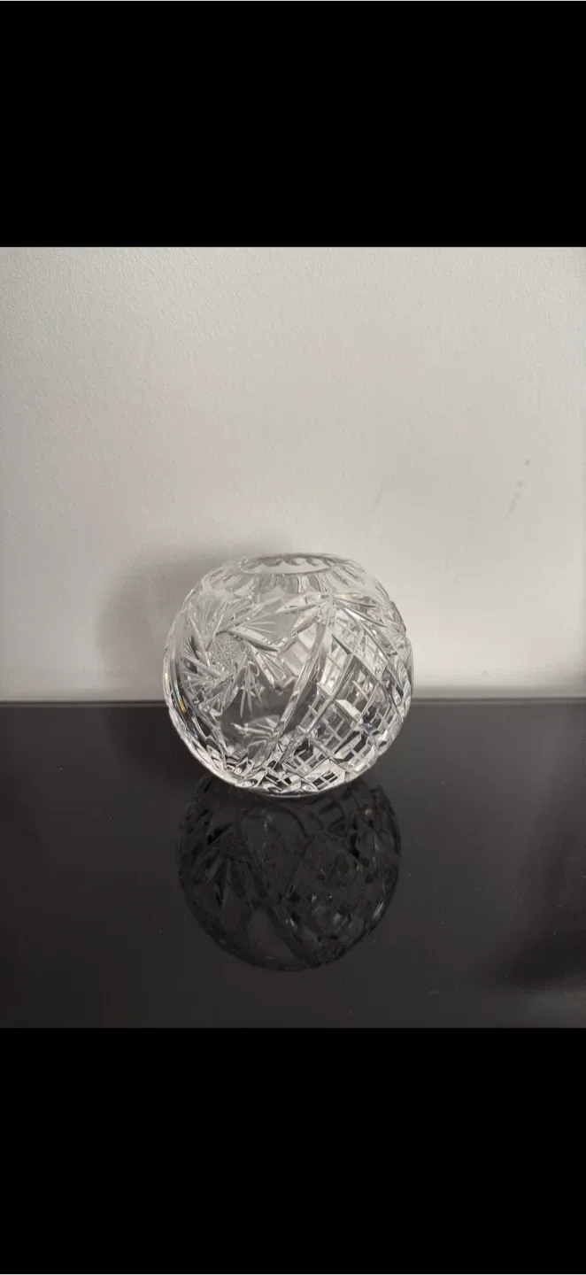 Crystal Candle Holders & Vases image indicator(2)