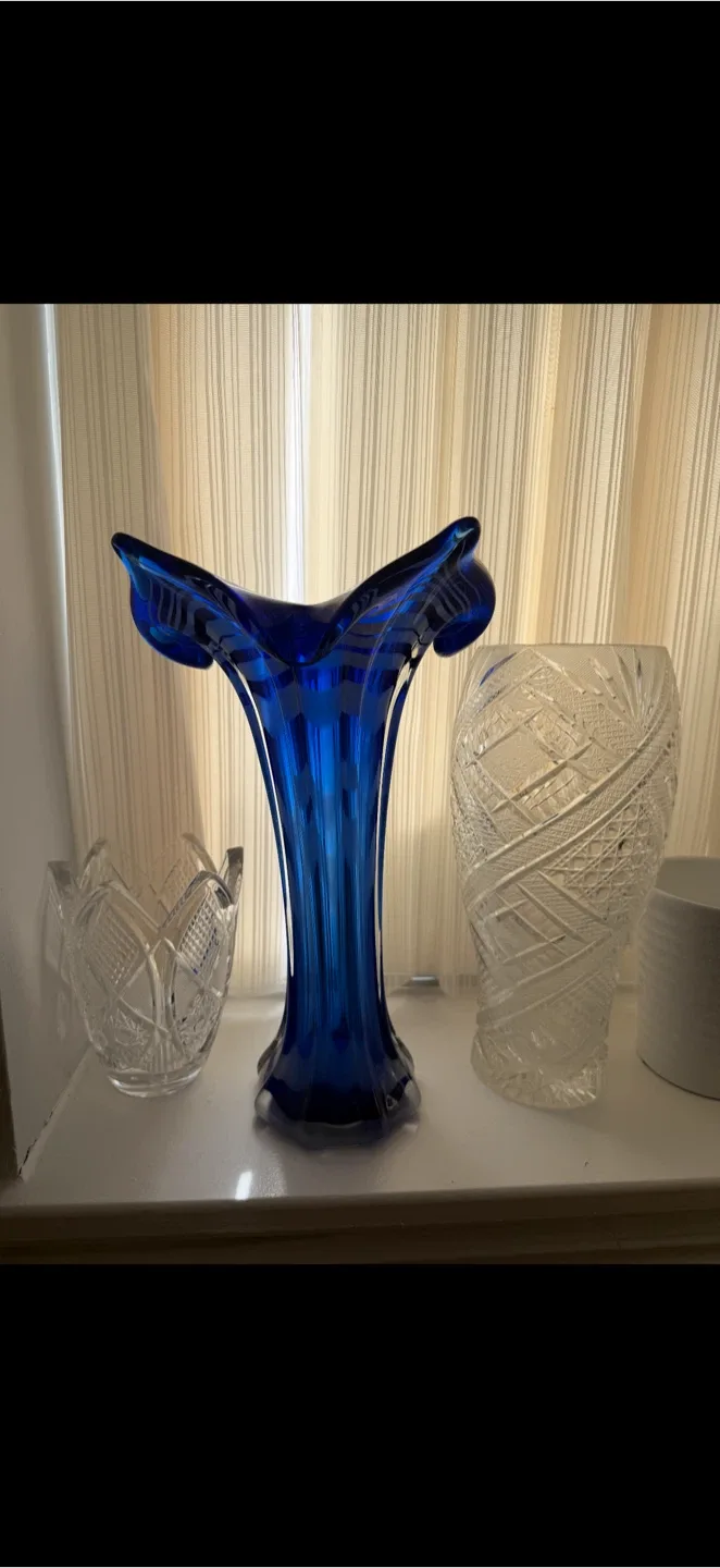 Crystal Candle Holders & Vases image indicator(4)