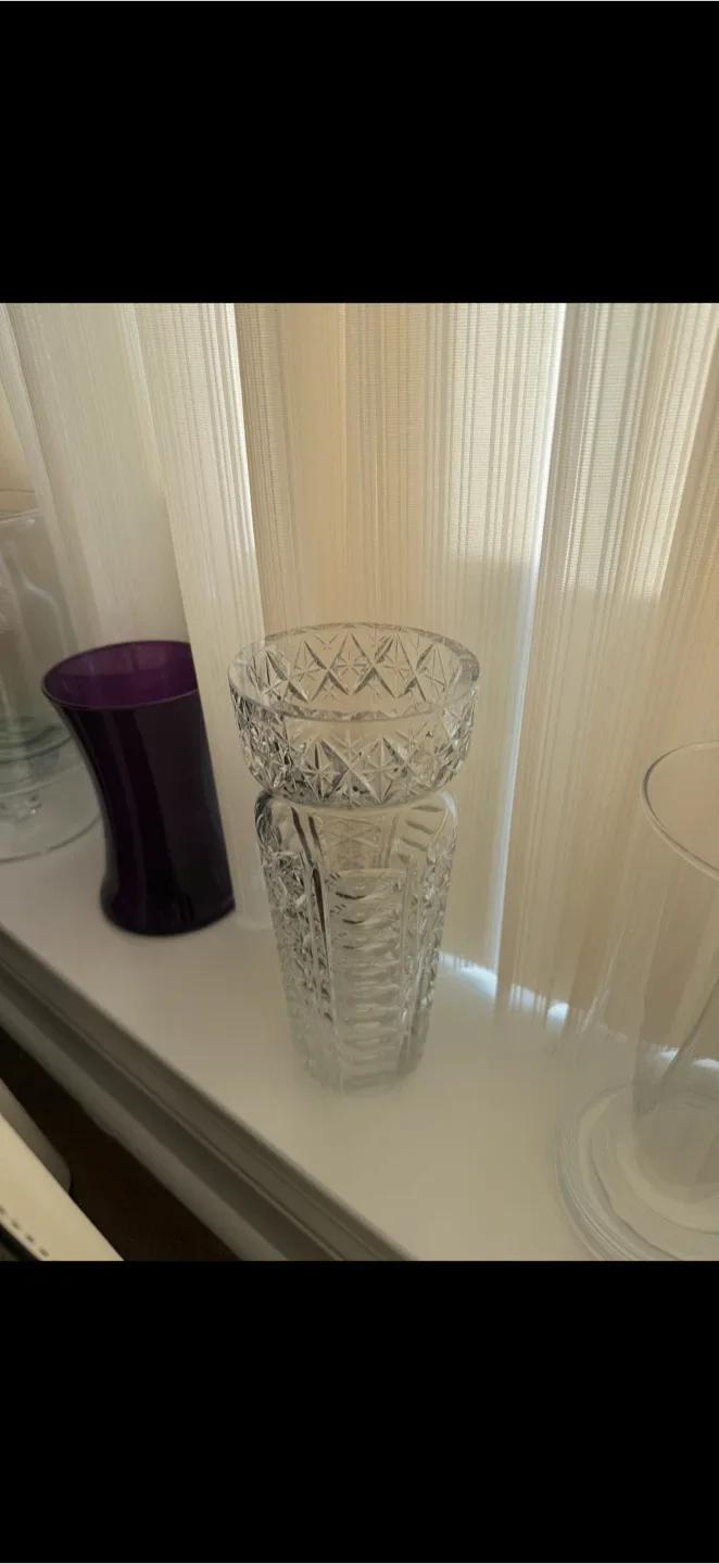 Crystal Candle Holders & Vases image indicator(5)