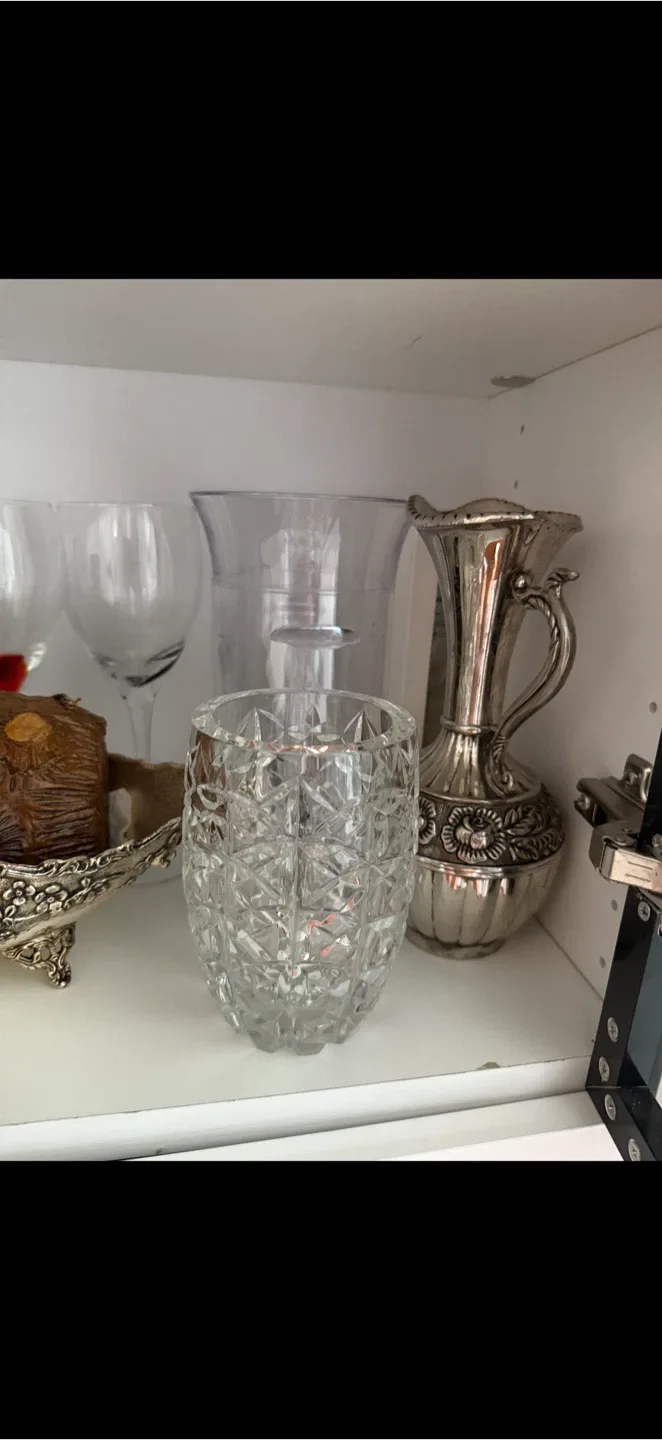 Crystal Vase and Silver Serving Dish image indicator(2)
