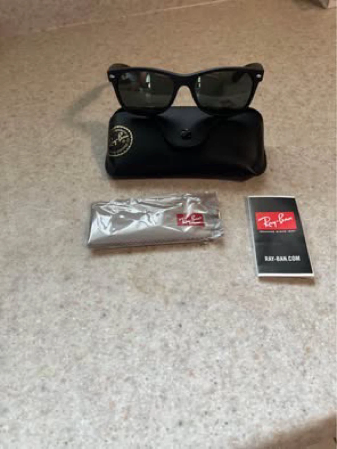 Ray-Ban Wayfarer Sunglasses with Case - photo 3