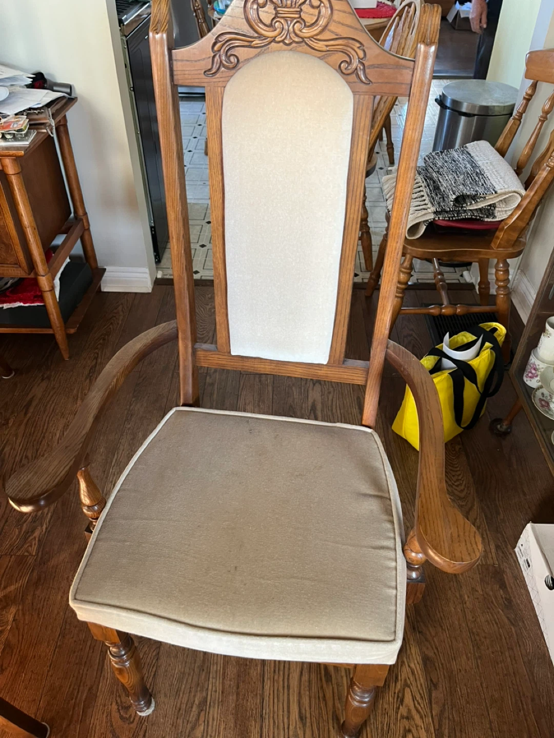 Antique Style Table and Dining Chairs - - photo 3