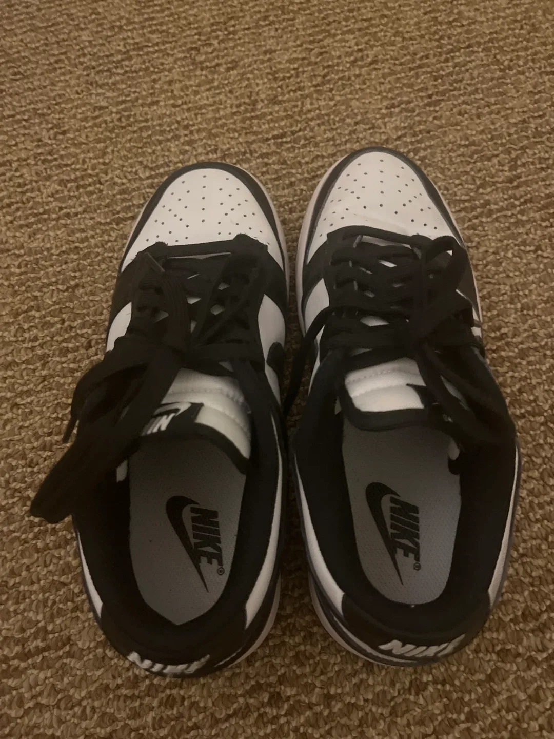 Nike Dunk Low Panda Shoes image indicator(6)
