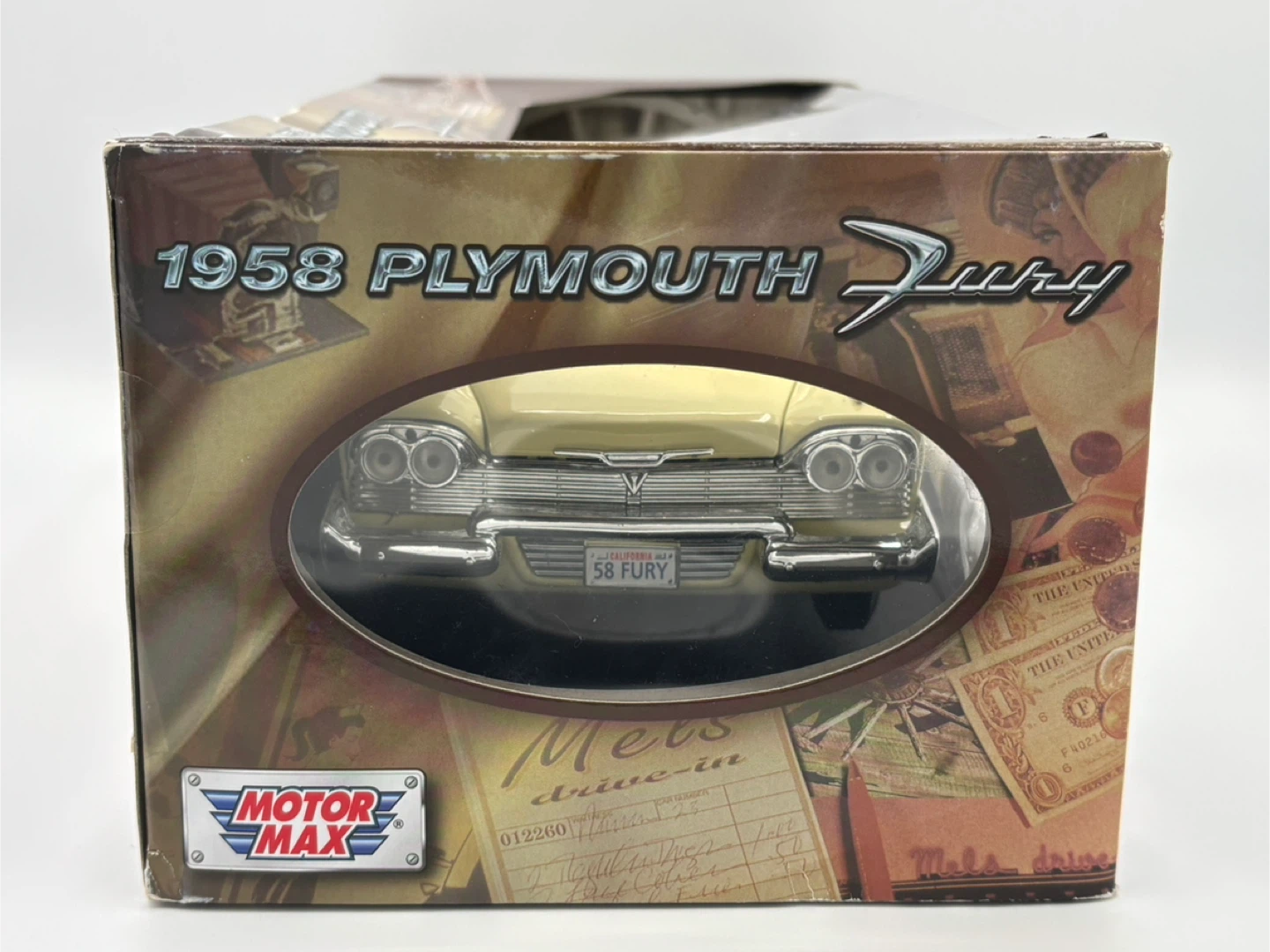 Motor Max 1958 Plymouth Fury Diecast Car 1:18 - photo 3