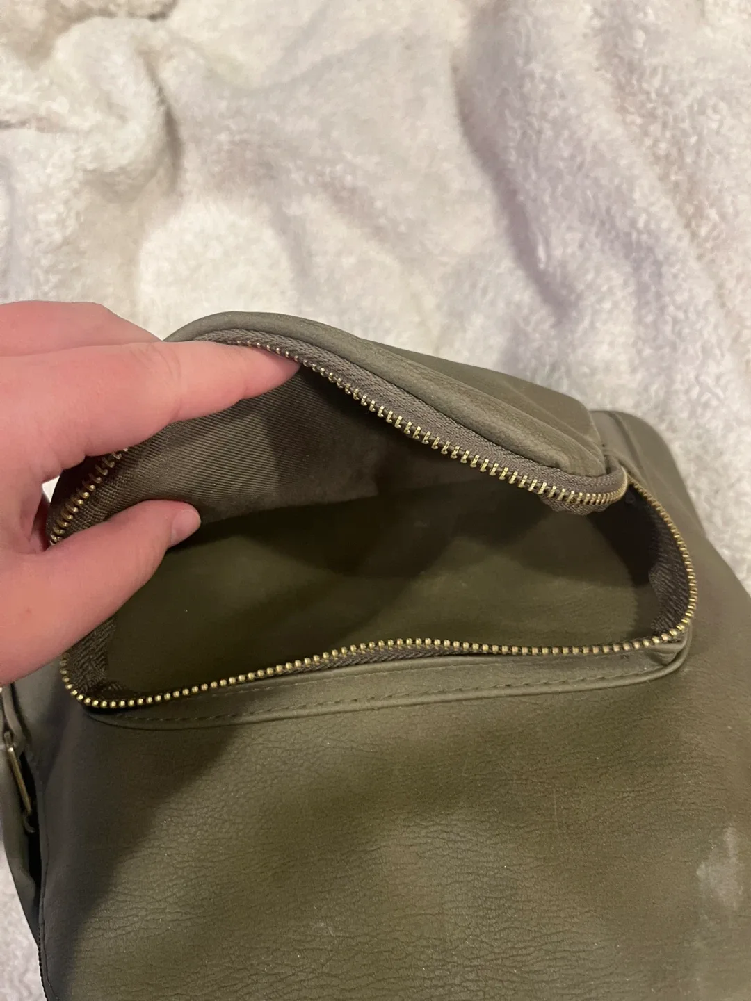 Universal Thread Olive Green Mini Backpack image indicator(4)