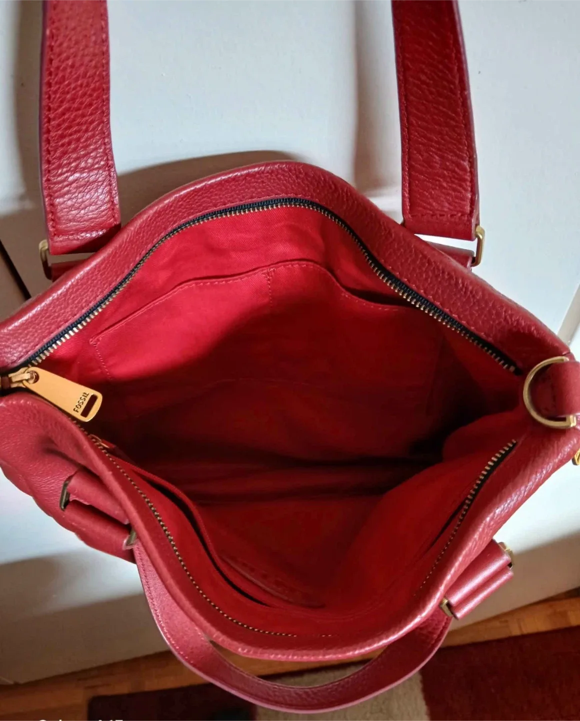 Fossil Red genuine Leather Tote Bag image indicator(3)