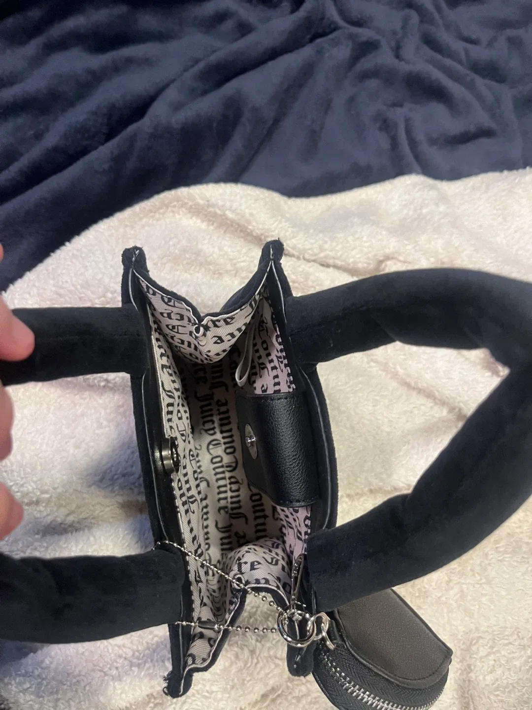 Juicy Couture Black Mini Tote Bag with Heart Coin Purse image indicator(2)