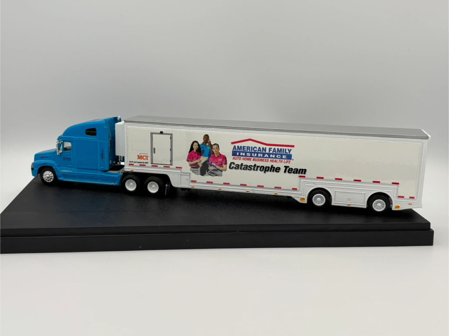 American Family Insurance Catastrophe Team Truck - photo 2