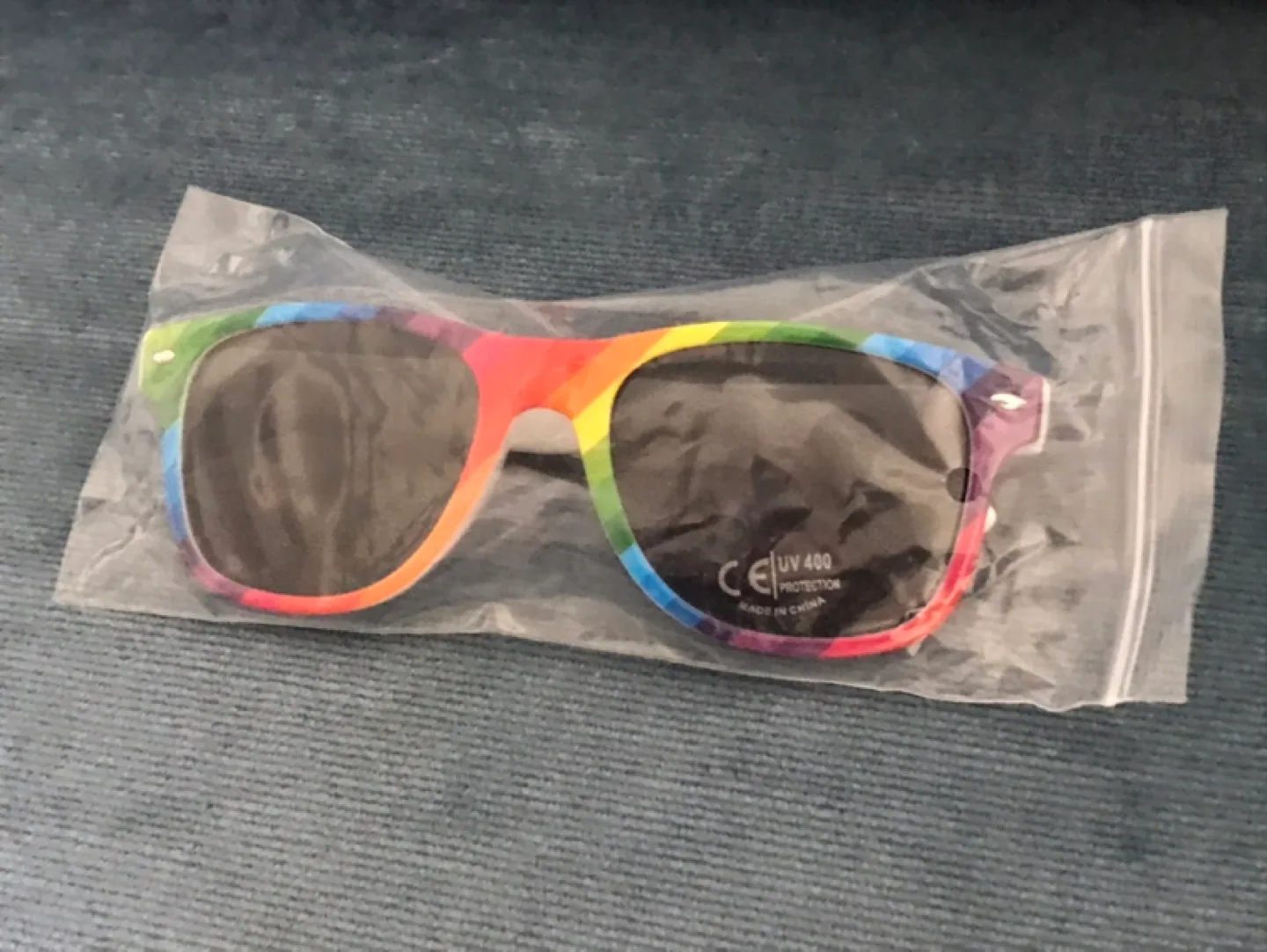 Rainbow Sunglasses+Pride Business Travel Mag+Large Fan image indicator(6)