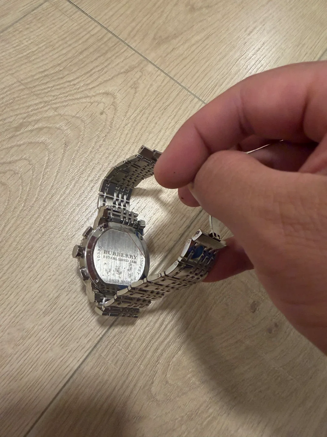 Burberry BU7302 Men's Watch image indicator(5)