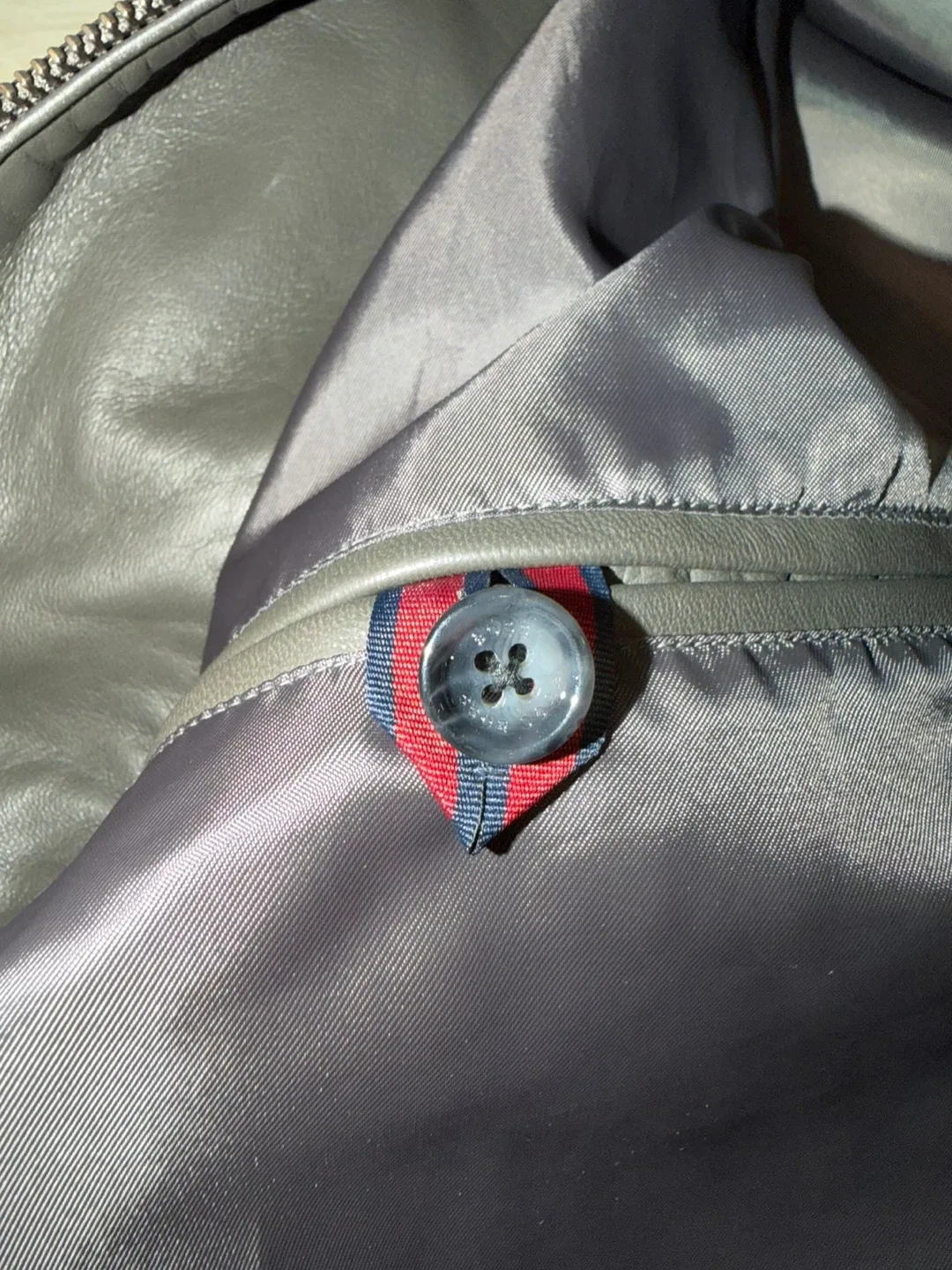 Hugo Boss Leather Bomber Jacket, Size 40R image indicator(3)