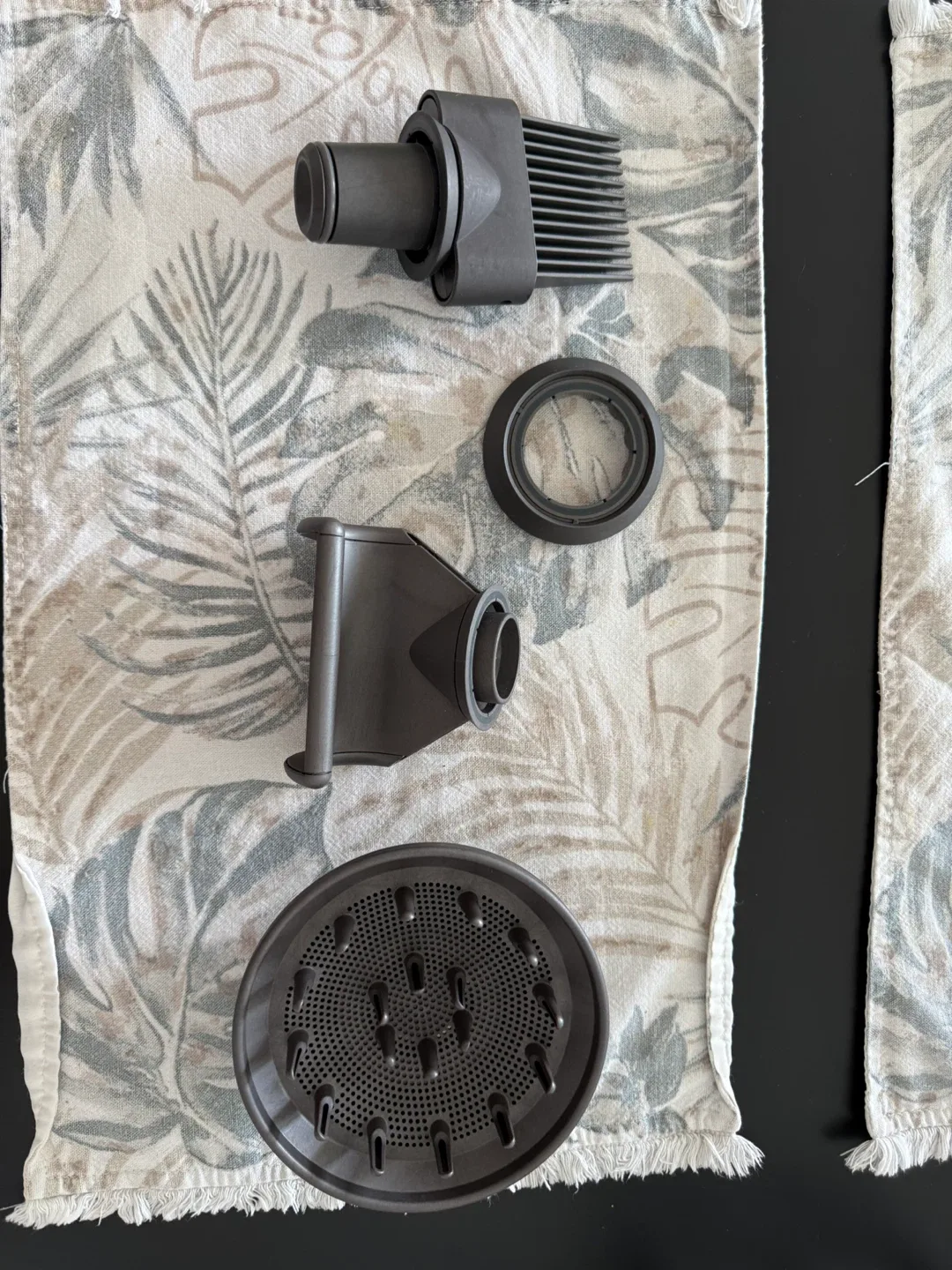 Dyson Hair Dryer Attachments image indicator(2)