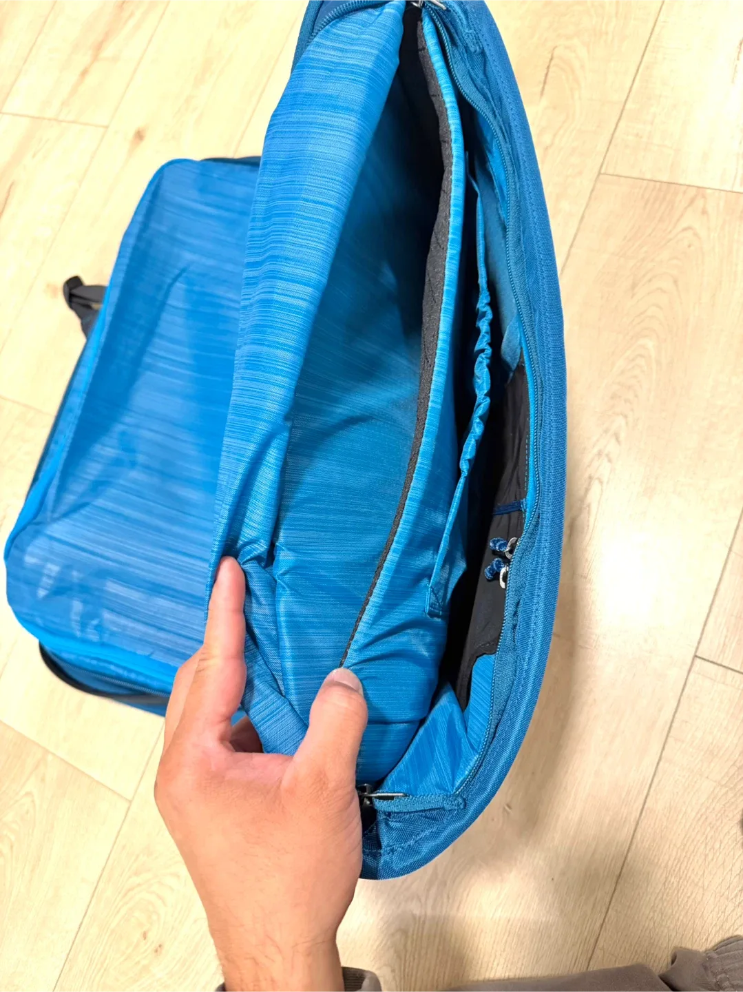 Arc'teryx Blade 28 Backpack - Blue image indicator(7)