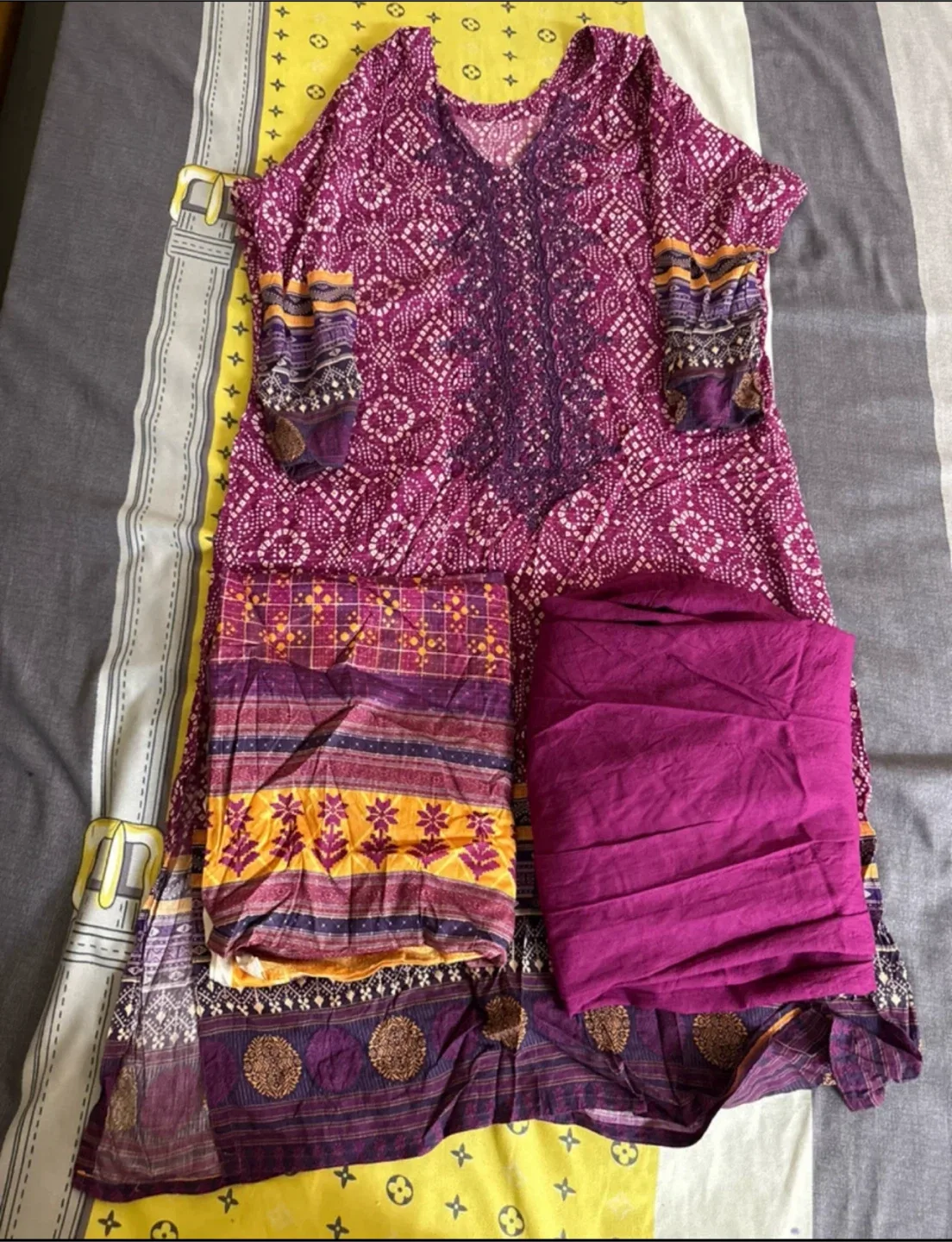 Salwar Kameez Suit 🧡 thumbnail