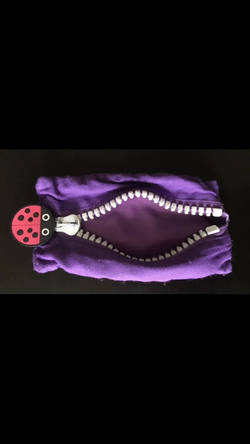 Stationery Bundle: Color Book, Colors, Case image indicator(2)